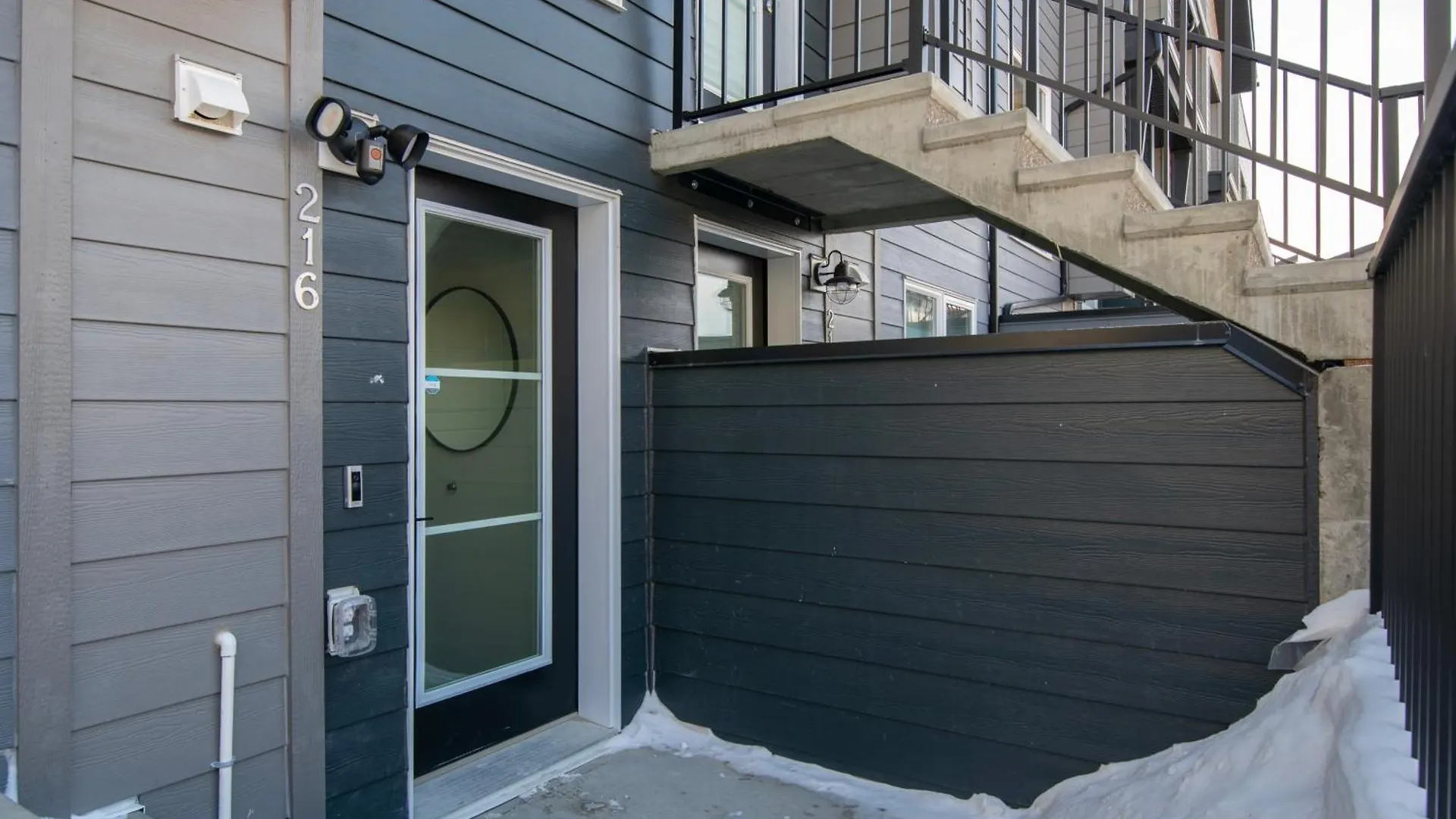 Stylish & Comfy Mountain Escape King Bed Ps5! Appartement YYC